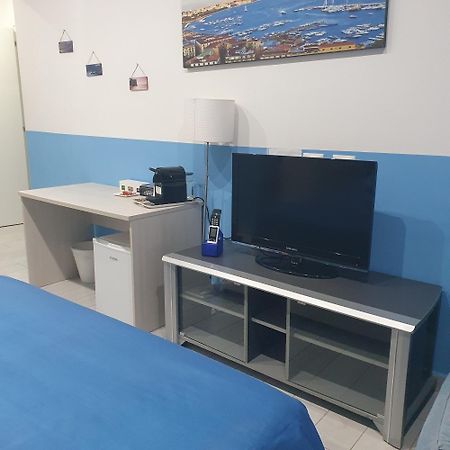Casa Sant'Elmo 21 Bed and Breakfast Napels Buitenkant foto